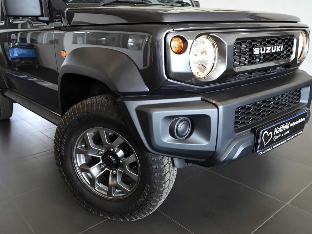 Suzuki Jimny 1.5 GL 5Dr, image 2