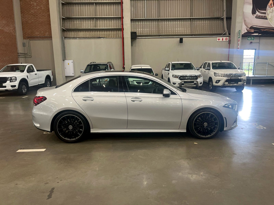 MERCEDES-BENZ A250 SPORT (4DR), image 2