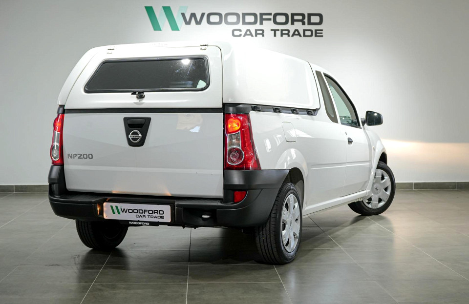 NISSAN NP200 1.6  A/C SAFETY PACK P/U S/C, image 2