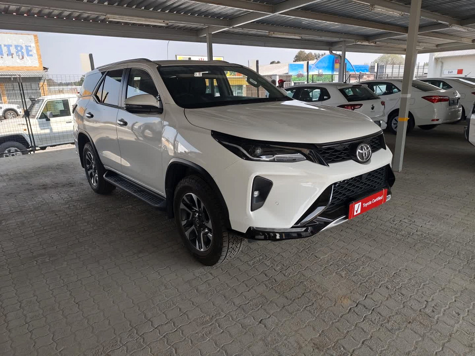 TOYOTA FORTUNER 2.4GD-6 4X4 A/T, image 1