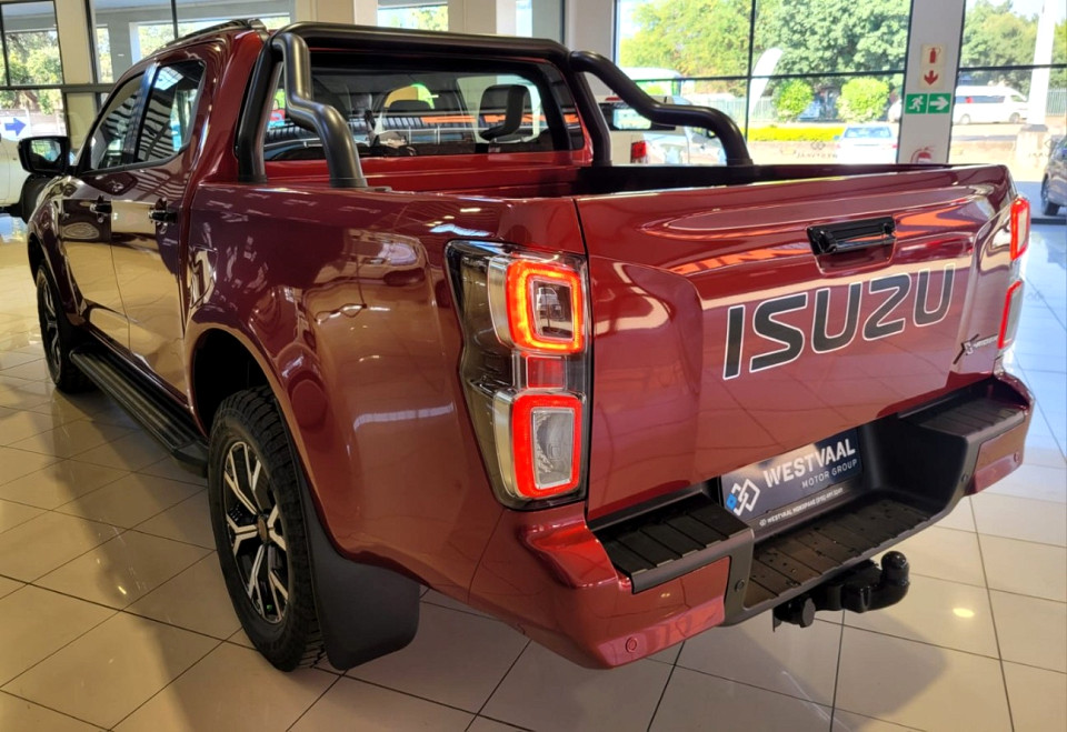 ISUZU D-MAX 1.9 Ddi HR X-RIDER A/T D/C P/U, image 2