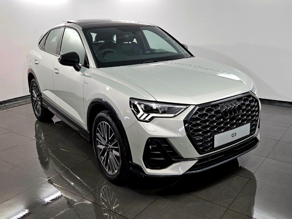 AUDI Q3 SPORTBACK 35 TDI S TRONIC BLACK EDITION, image 1