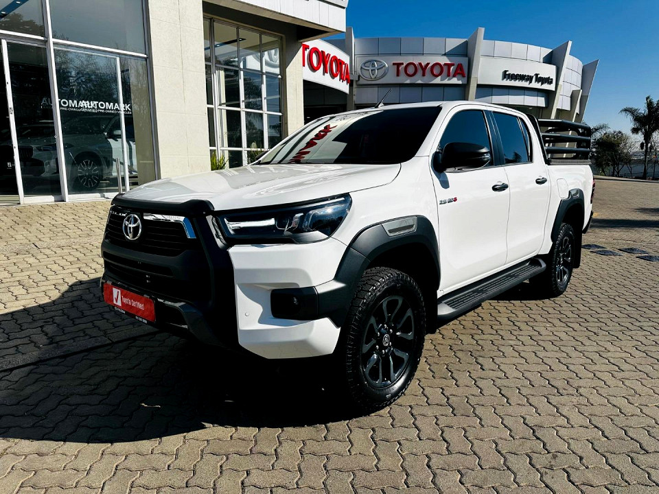 TOYOTA HILUX 2.8 GD-6 RB LEGEND A/T P/U D/C, image 2
