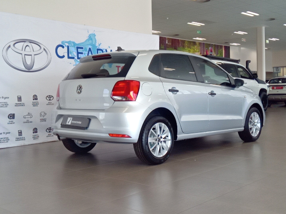 VOLKSWAGEN POLO VIVO 1.4 (5DR), image 2