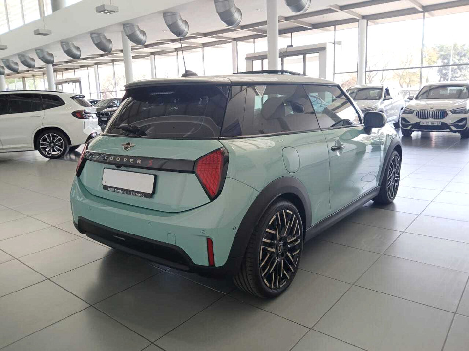 MINI COOPER S A/T (F66), image 2