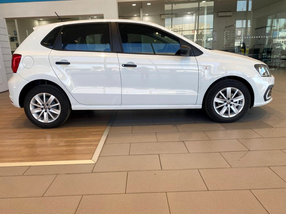 VOLKSWAGEN POLO VIVO 1.4 LIFE (5DR), image 2