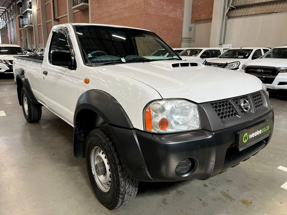 Nissan NP300 2.5 TDi LWB 4X4 P/U S/C, image 1