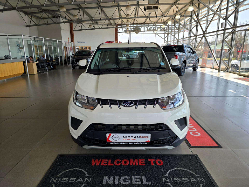 MAHINDRA KUV 100 1.2 K6+ NXT, image 2