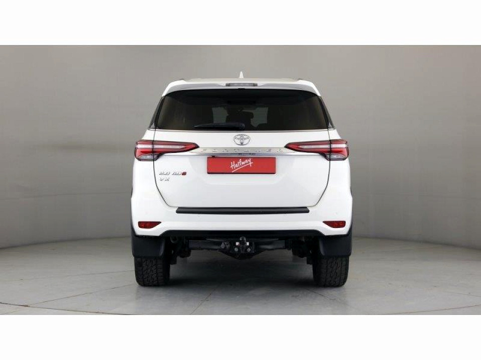 Toyota Fortuner 2.8GD-6 VX A/T, image 2