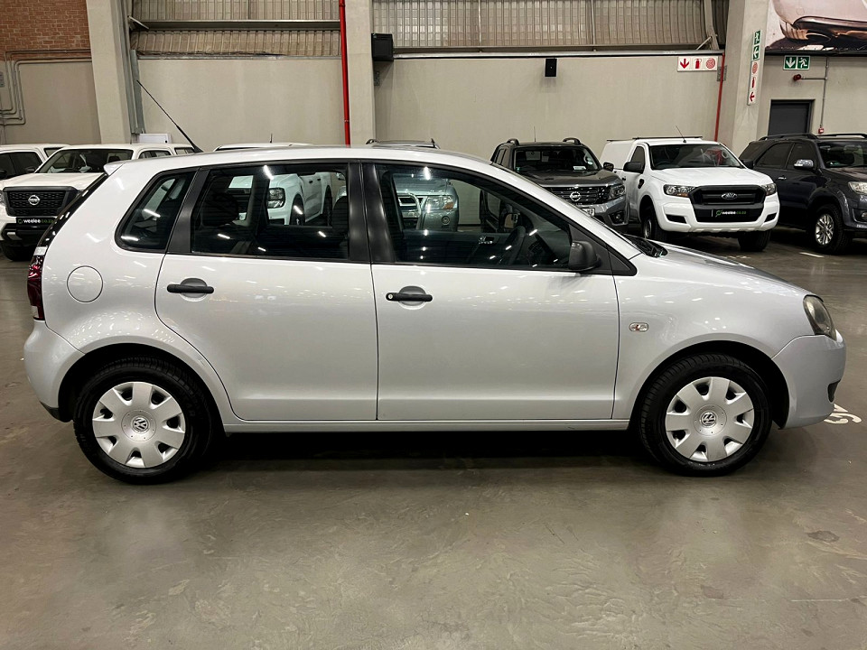 VOLKSWAGEN POLO VIVO 1.4 TRENDLINE 5Dr, image 2