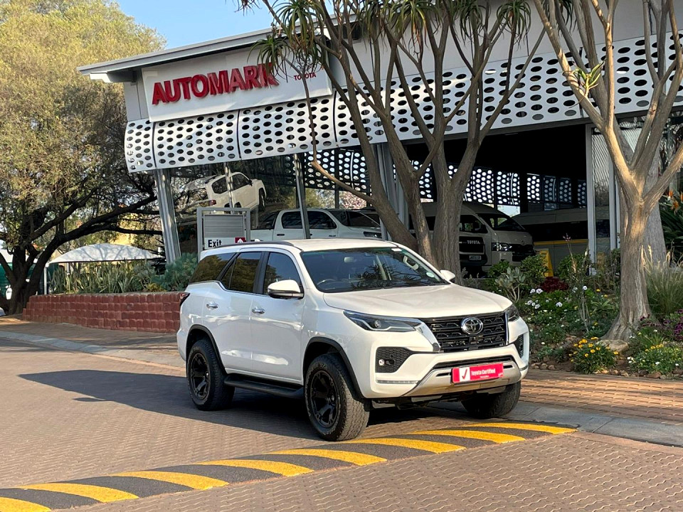 Toyota Fortuner 2.8GD-6 VX A/T, image 1