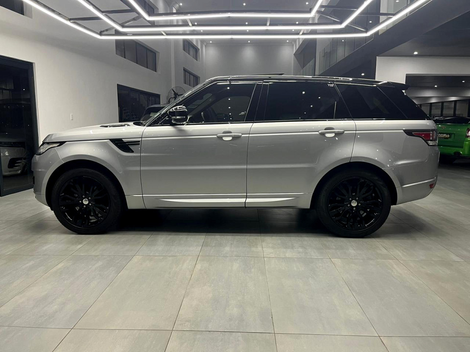 LAND ROVER RANGE ROVER SPORT HSE 4.4 V8, image 2