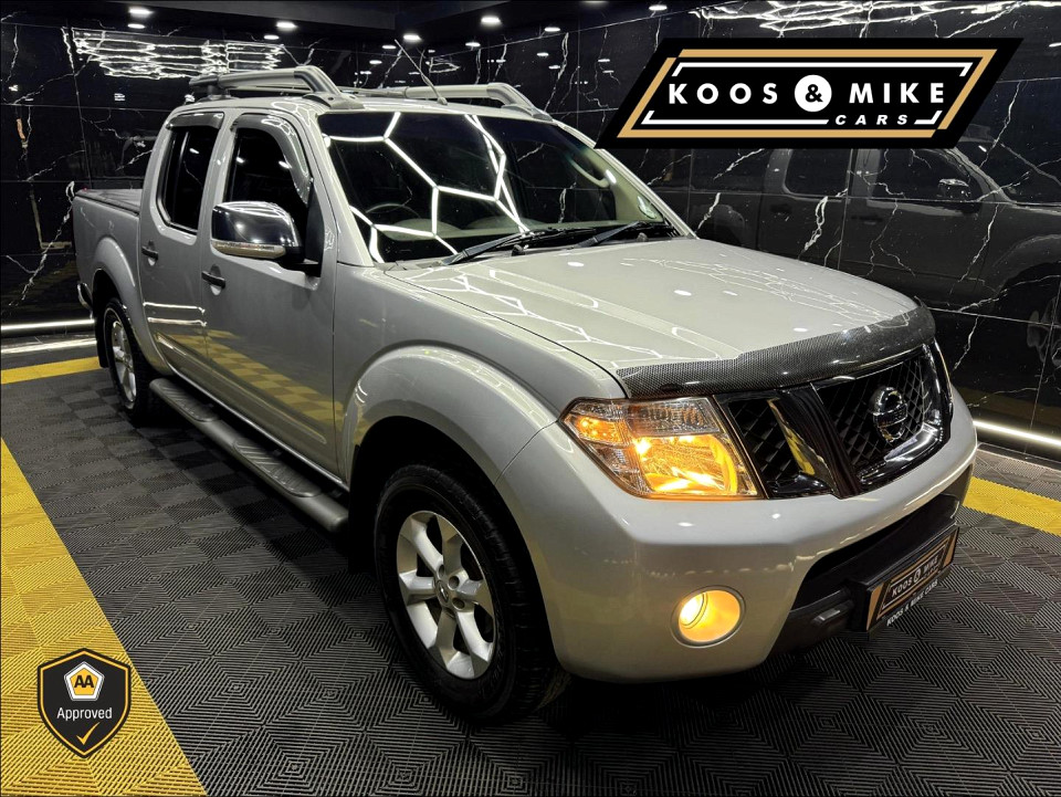 Nissan Navara 2.5dCi double cab 4x4 LE auto, image 2
