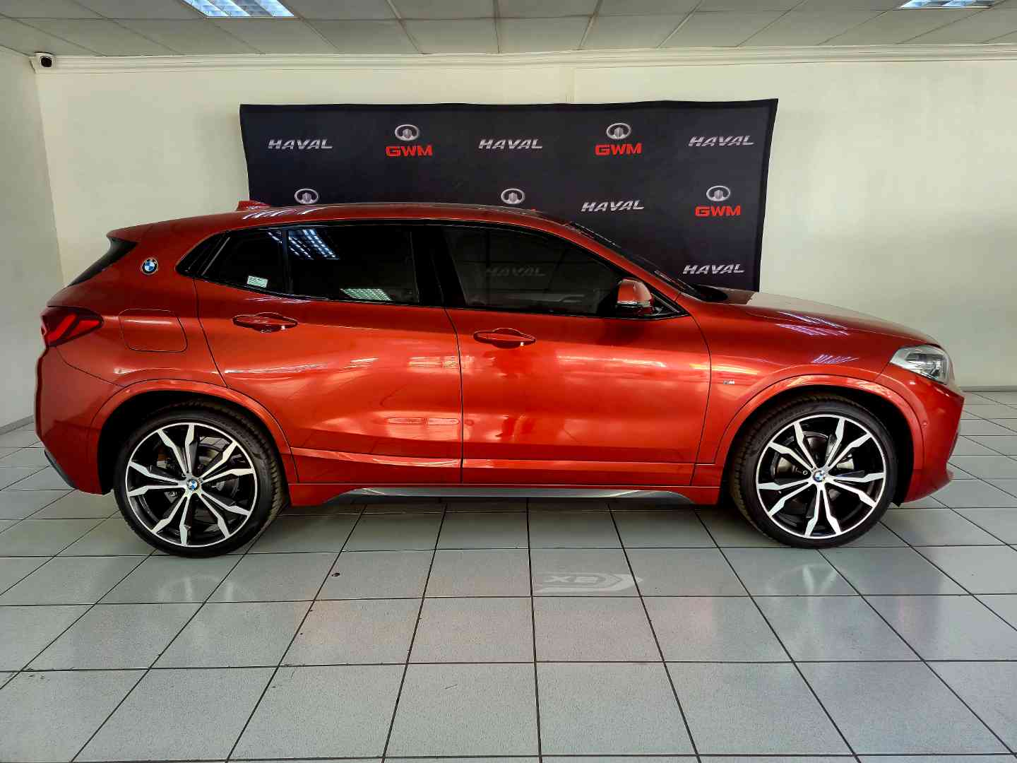 BMW X2 sDrive18i M Sport auto, image 2