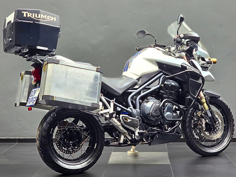 TRIUMPH Explorer, image 2