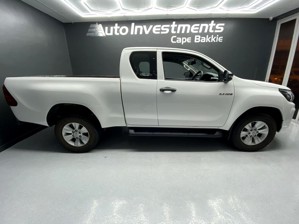 TOYOTA HILUX 2.4 GD-6 RB SRX P/U E/CAB, image 2