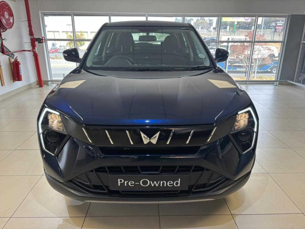 Mahindra XUV3X0 1.2 MX3 AT, image 1