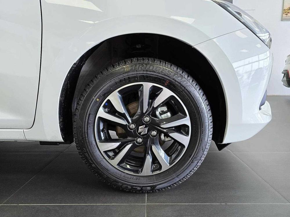 Suzuki Swift 1.2 GLX MT, image 2