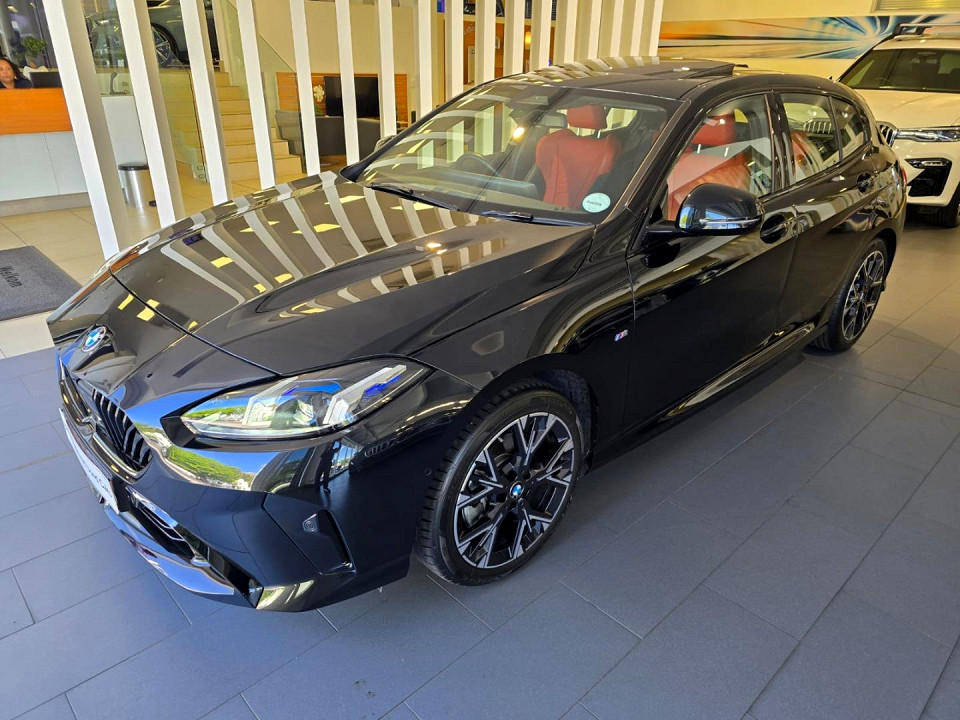 BMW 118 M SPORT A/T (F70), image 1