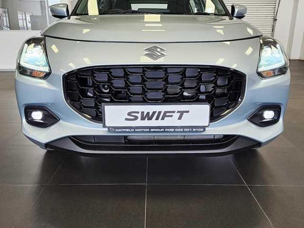 Suzuki Swift 1.2 GLX CVT, image 2