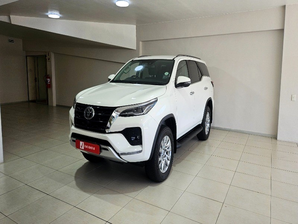 Toyota Fortuner 2.8GD-6 VX A/T, image 1