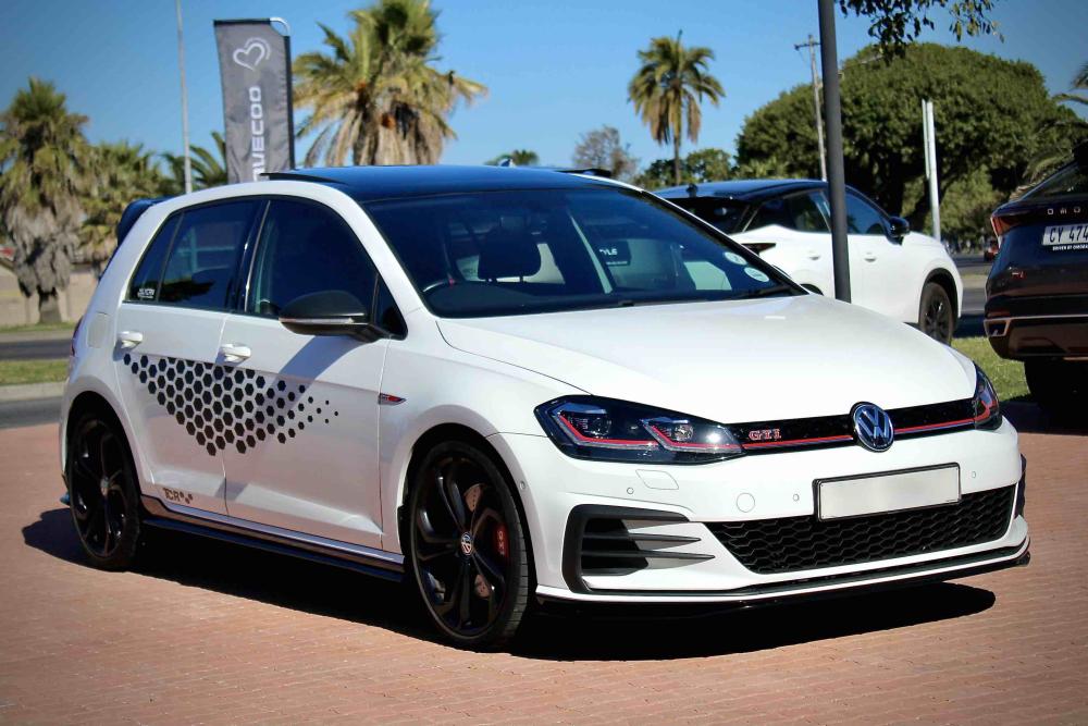 Volkswagen Golf 2.0 TSI GTI TCR DSG, image 1