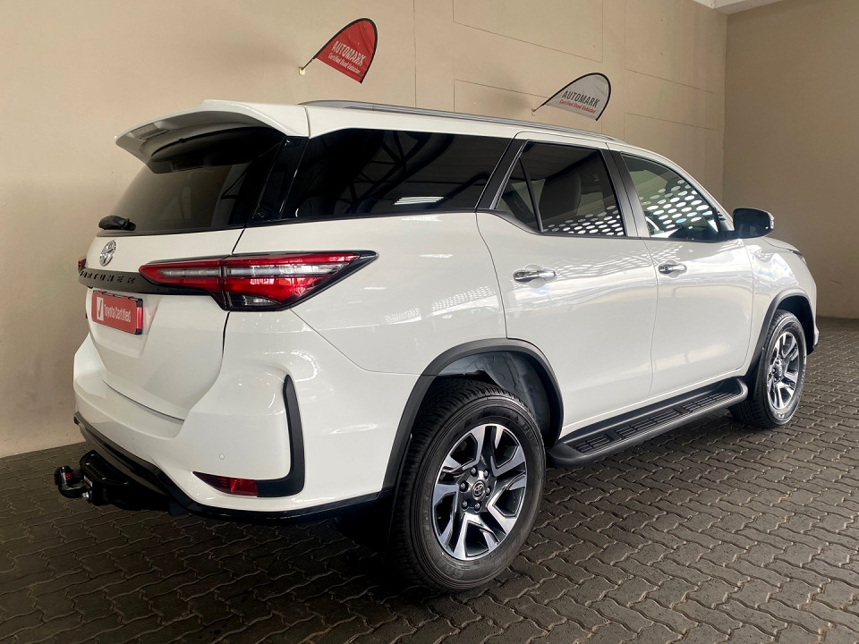 TOYOTA FORTUNER 2.8GD-6 VX A/T, image 2