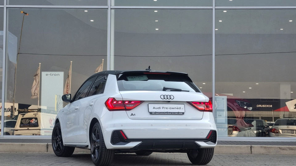 AUDI A1 SPORTBACK 30 TFSI BLACK EDITION S-TRONIC, image 2