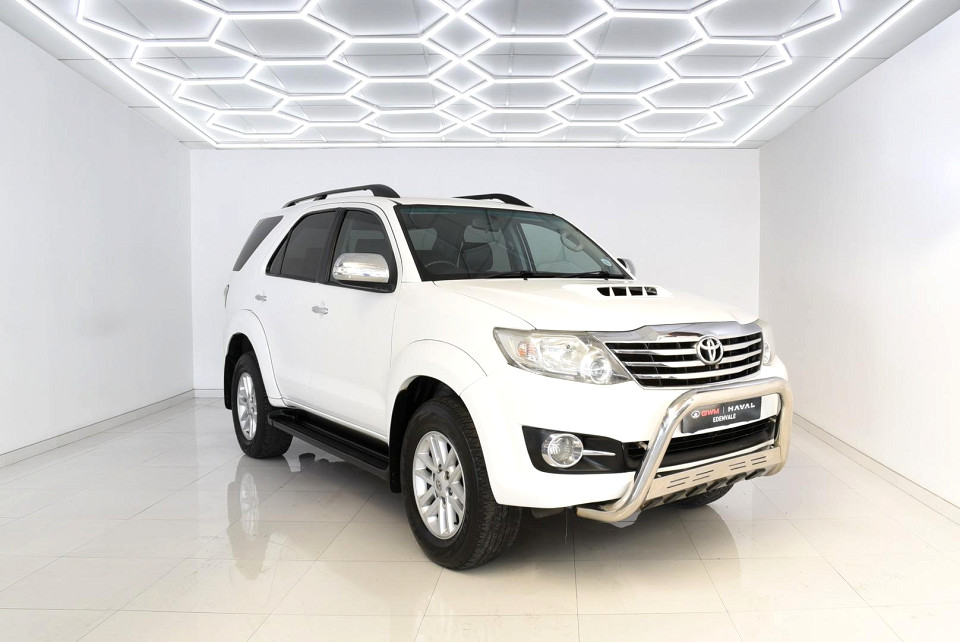 Toyota Fortuner 3.0D-4D R/B auto, image 1