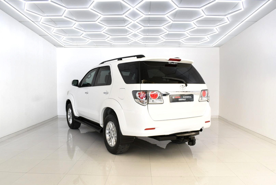 Toyota Fortuner 3.0D-4D R/B auto, image 2