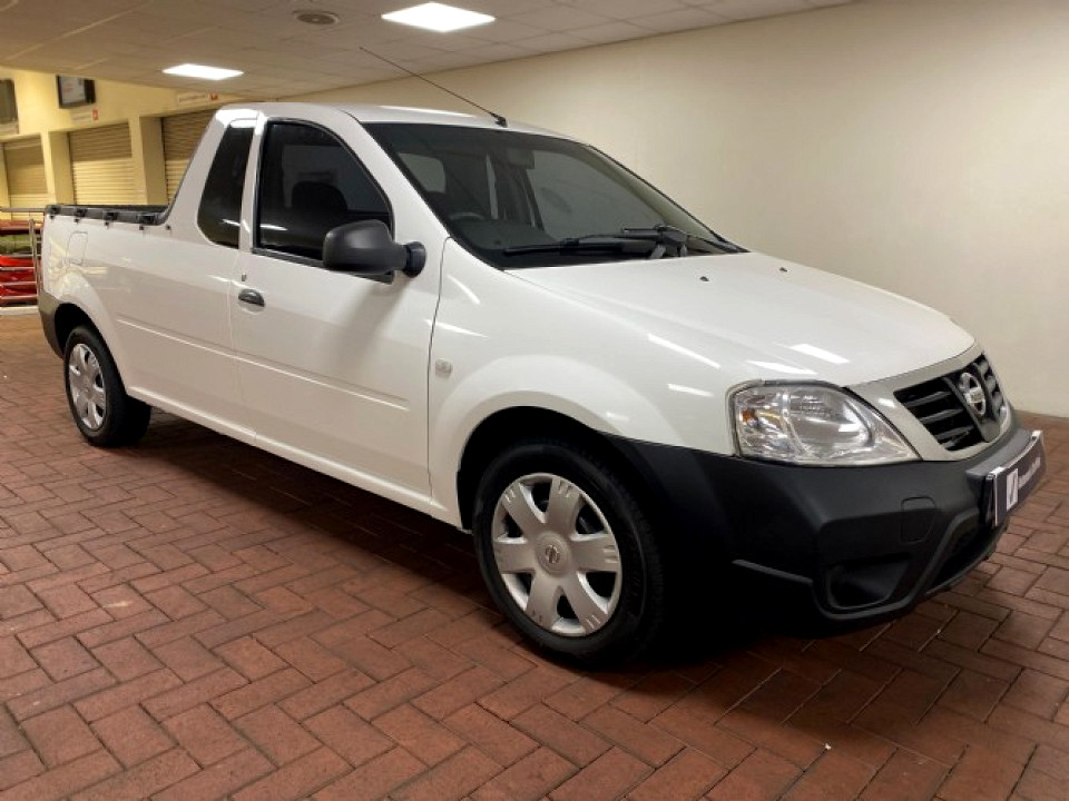 NISSAN NP200 1.6  A/C SAFETY PACK P/U S/C, image 1