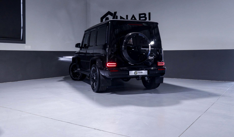MERCEDES-BENZ AMG G63, image 2
