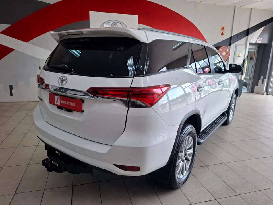 TOYOTA FORTUNER 2.8GD-6 R/B A/T, image 2