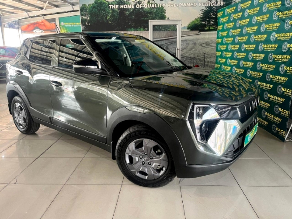 MAHINDRA XUV3XO 1.2T MX2 A/T, image 1