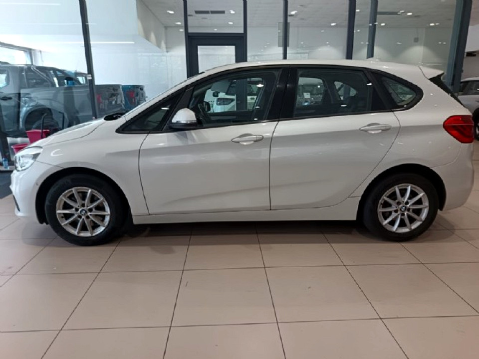 BMW 218i Active Tourer auto, image 2