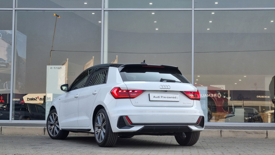 AUDI A1 SPORTBACK 1.0 TFSI S-LINE S TRONIC (30 TFSI), image 2