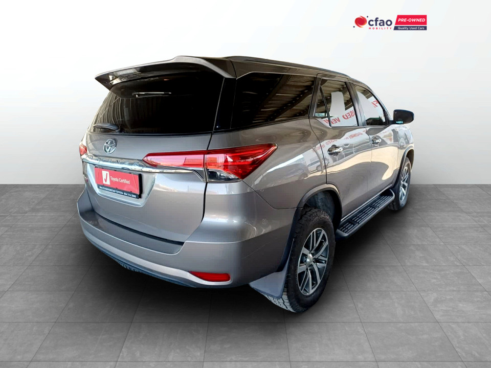 TOYOTA FORTUNER 2.8GD-6 R/B A/T, image 2