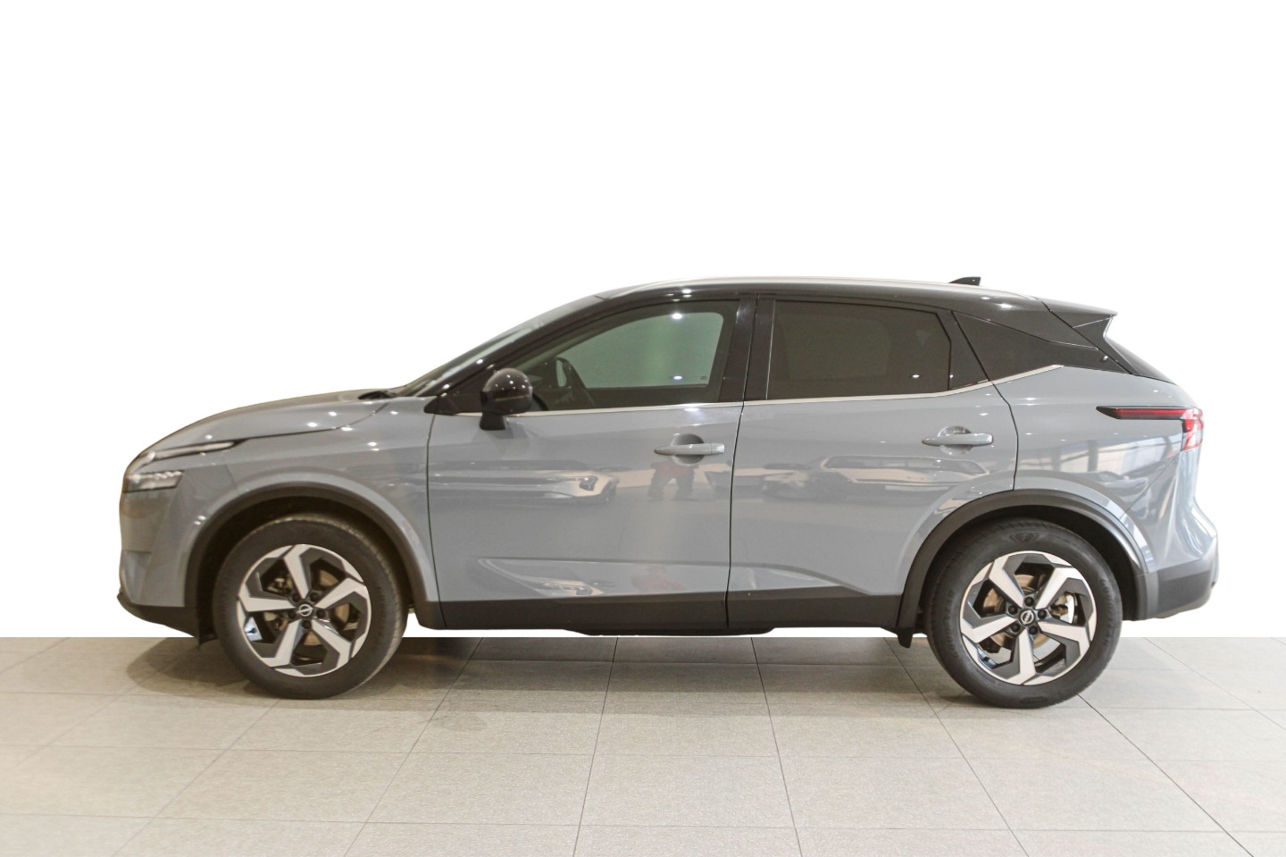 NISSAN QASHQAI 1.3T ACENTA XTRONIC, image 2