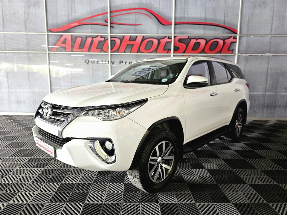 TOYOTA FORTUNER 2.4GD-6 R/B, image 1