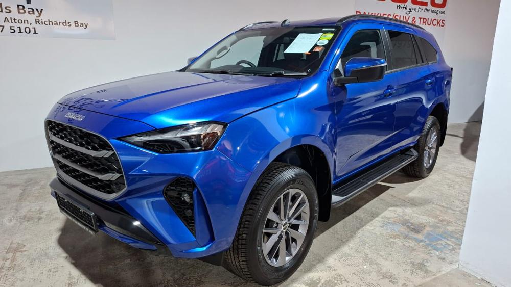 Isuzu MU-X 3.0 LS A/T 4x2, image 2