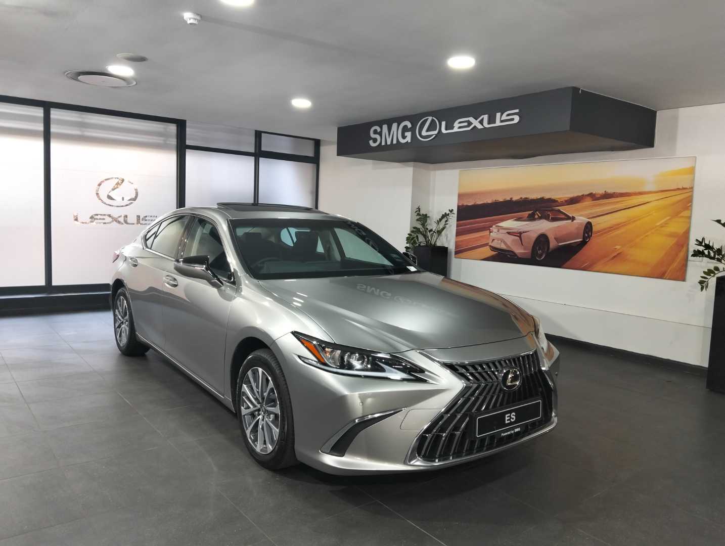 Lexus ES 250 EX, image 1