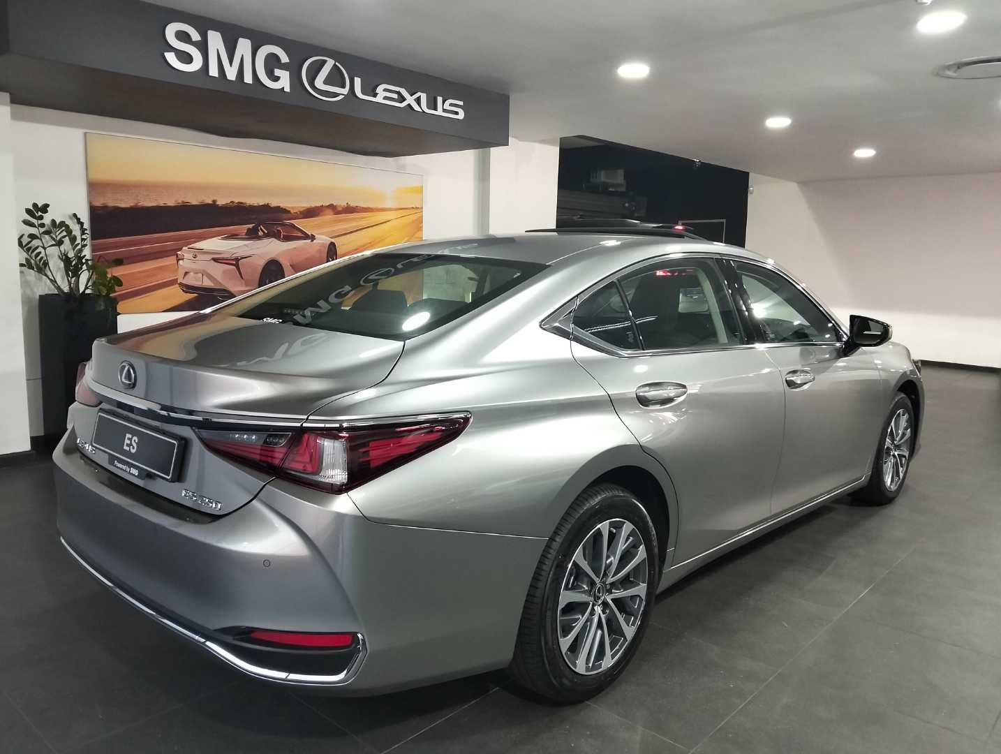 Lexus ES 250 EX, image 2