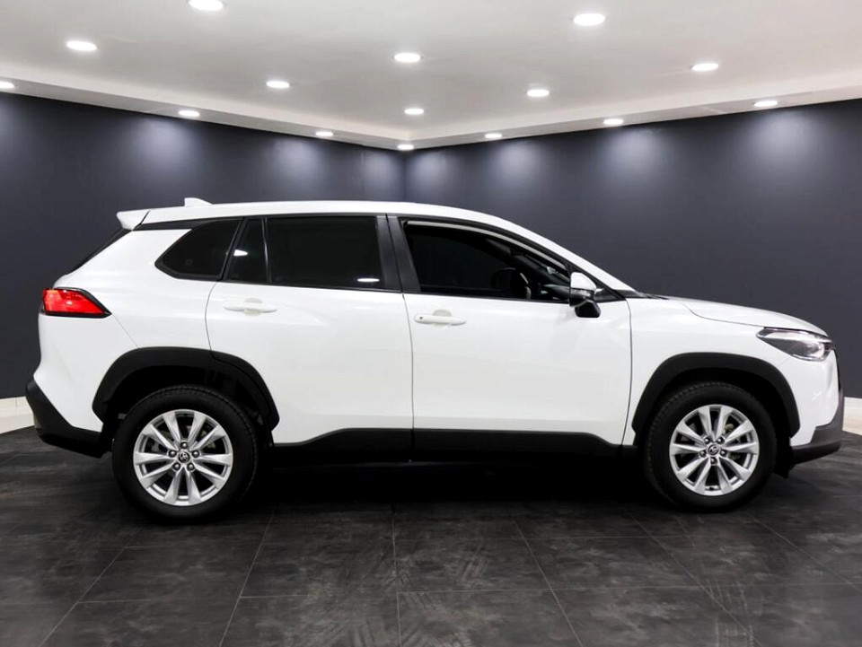 TOYOTA COROLLA CROSS 1.8 Xi , image 2