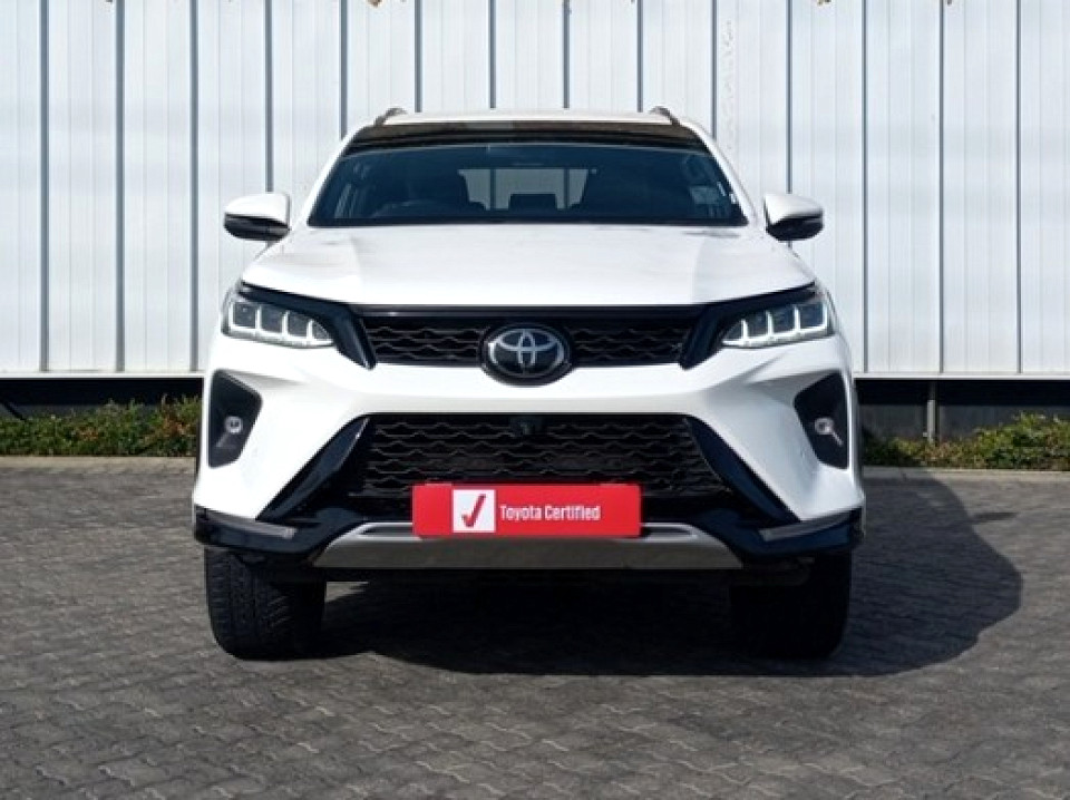 TOYOTA FORTUNER 2.8GD-6 VX A/T, image 2