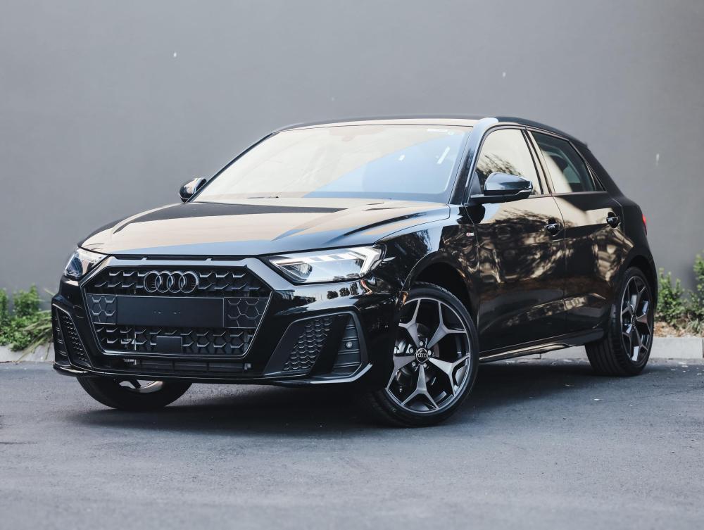 AUDI A1 SPORTBACK 30 TFSI BLACK EDITION S-TRONIC, image 1
