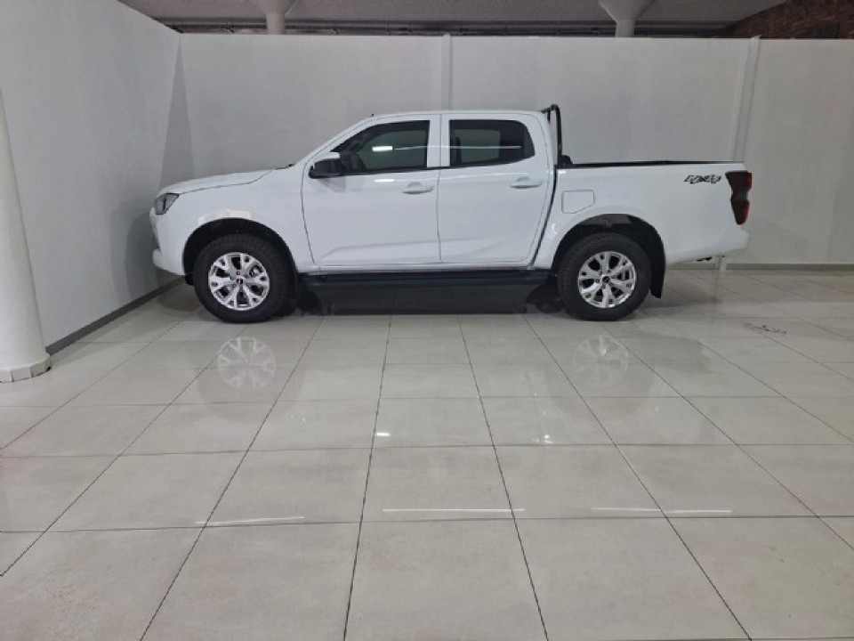 ISUZU D-MAX 1.9 Ddi LS 4X4 A/T D/C P/U, image 2
