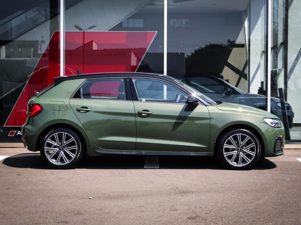 AUDI A1 SPORTBACK 30 TFSI ADVANCED S-TRONIC, image 2