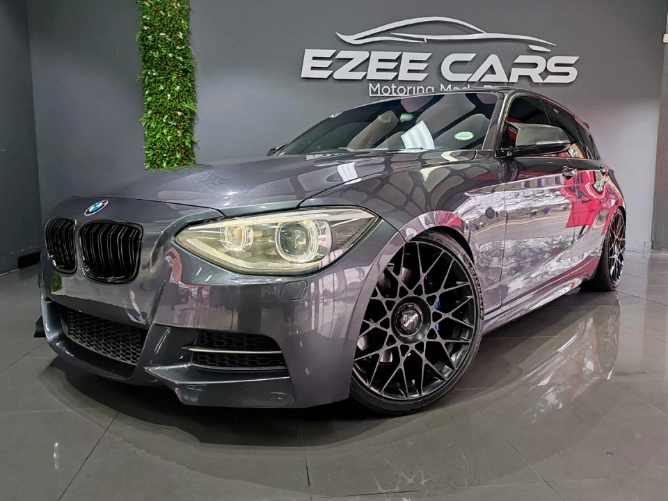 BMW M135i 5-door auto, image 1