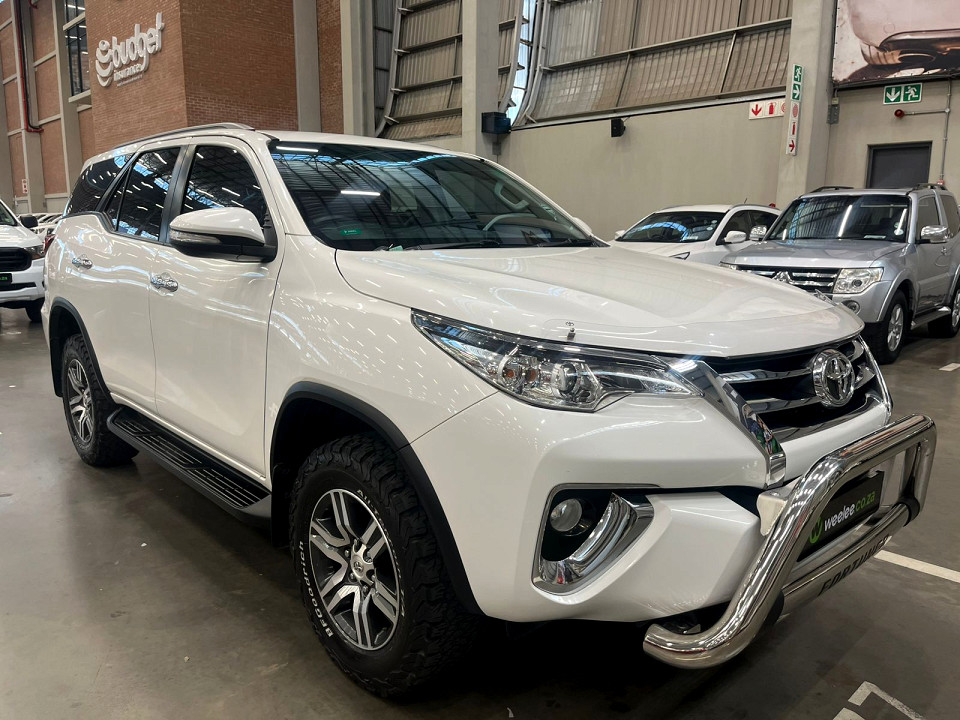 TOYOTA FORTUNER 2.4GD-6 R/B A/T, image 1