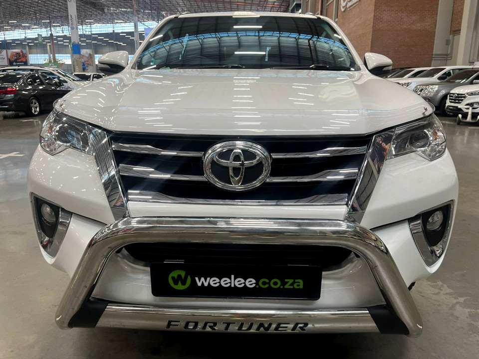 TOYOTA FORTUNER 2.4GD-6 R/B A/T, image 2